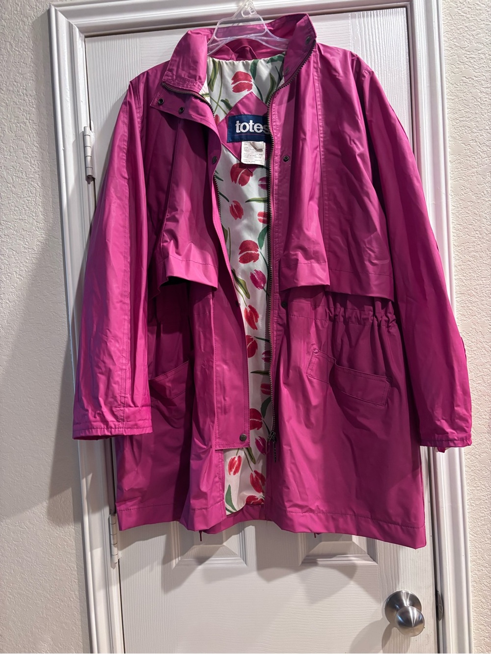 totes Women's Hooded Raincoat in Bright Pink